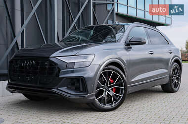 Внедорожник / Кроссовер Audi Q8 2020 в 