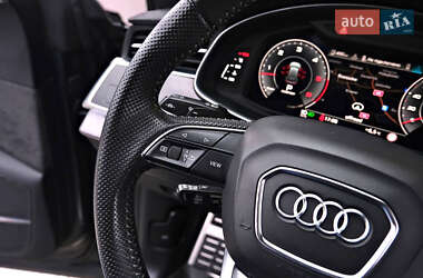 Внедорожник / Кроссовер Audi Q8 2020 в 