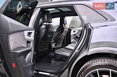 Внедорожник / Кроссовер Audi Q8 2020 в 