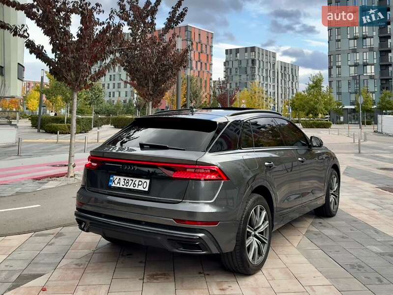 Внедорожник / Кроссовер Audi Q8 2019 в Киеве