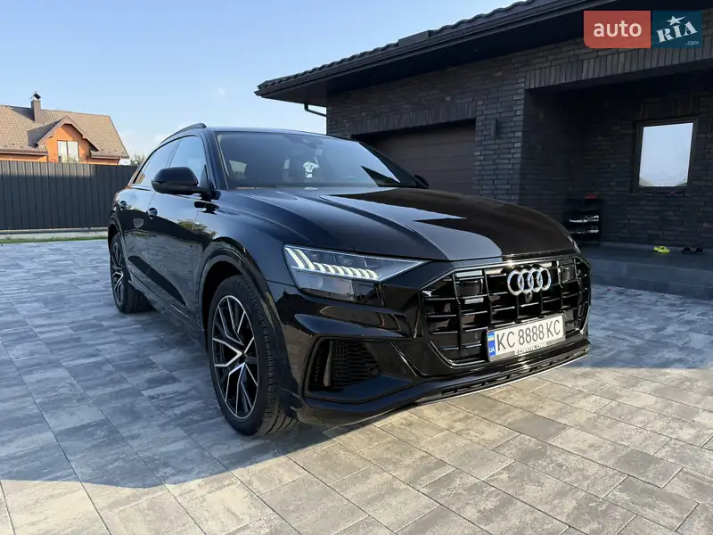 Audi Q8