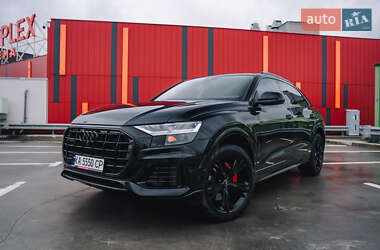 Внедорожник / Кроссовер Audi Q8 2018 в 