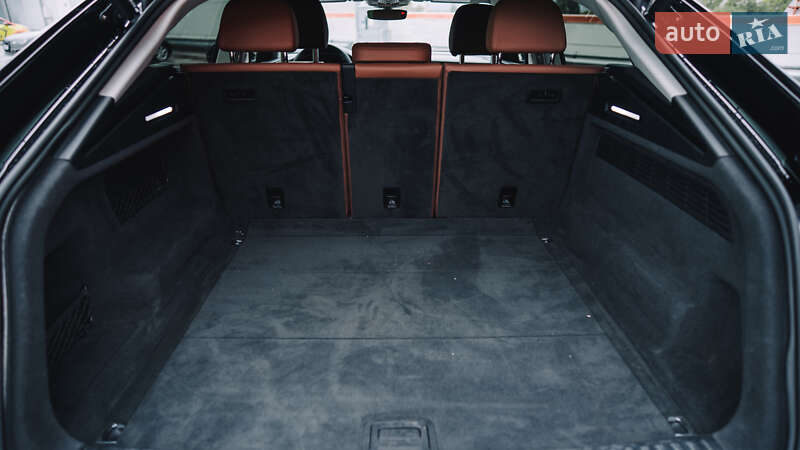 Внедорожник / Кроссовер Audi Q8 2018 в Киеве