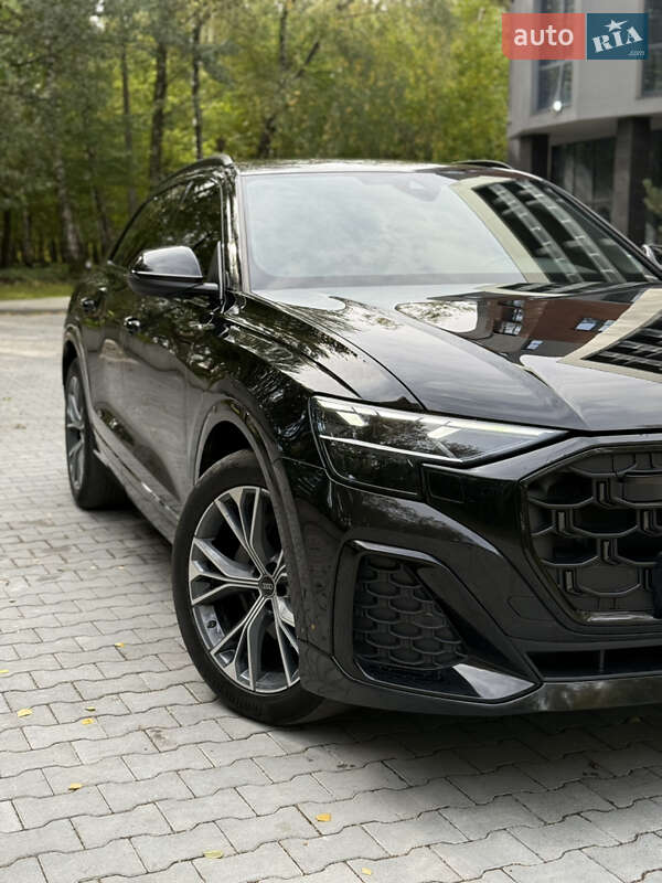 Позашляховик / Кросовер Audi Q8 2024 в Тернополі