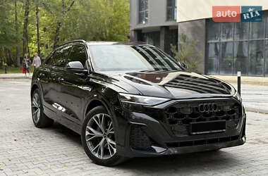 Внедорожник / Кроссовер Audi Q8 2024 в Тернополе