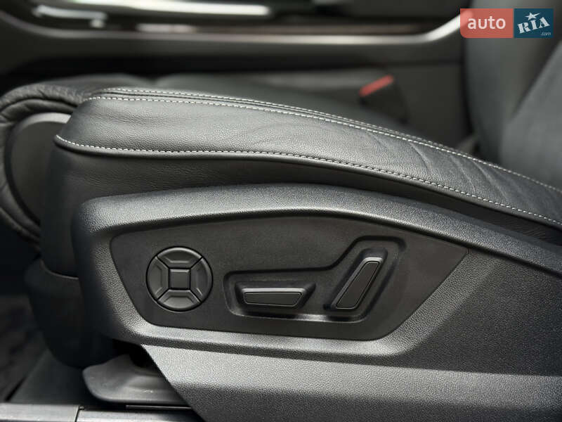 Позашляховик / Кросовер Audi Q8 2024 в Тернополі