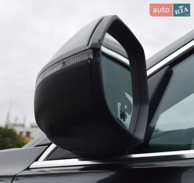 Позашляховик / Кросовер Audi Q8 2019 в Одесі