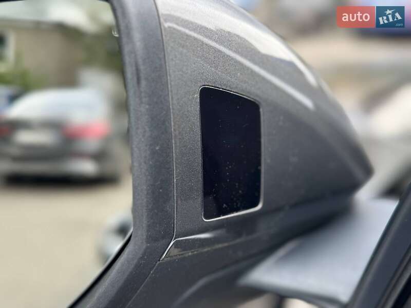 Позашляховик / Кросовер Audi Q8 2018 в Одесі фото 27 Позашляховик / Кросовер Audi Q8 2018 в Одесі