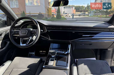 Внедорожник / Кроссовер Audi Q8 2019 в 