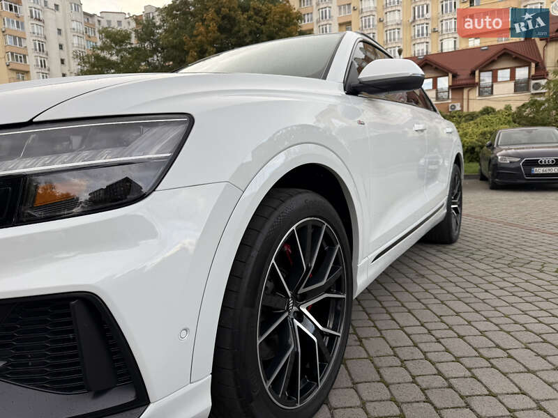 Позашляховик / Кросовер Audi Q8 2020 в Львові фото 14 Позашляховик / Кросовер Audi Q8 2020 в Львові