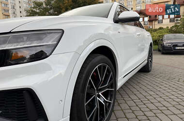 Внедорожник / Кроссовер Audi Q8 2020 в 