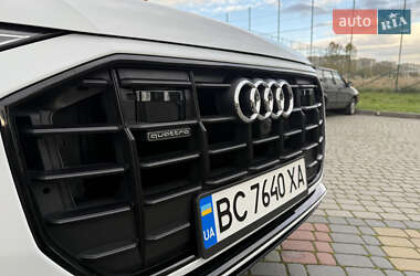 Внедорожник / Кроссовер Audi Q8 2020 в 