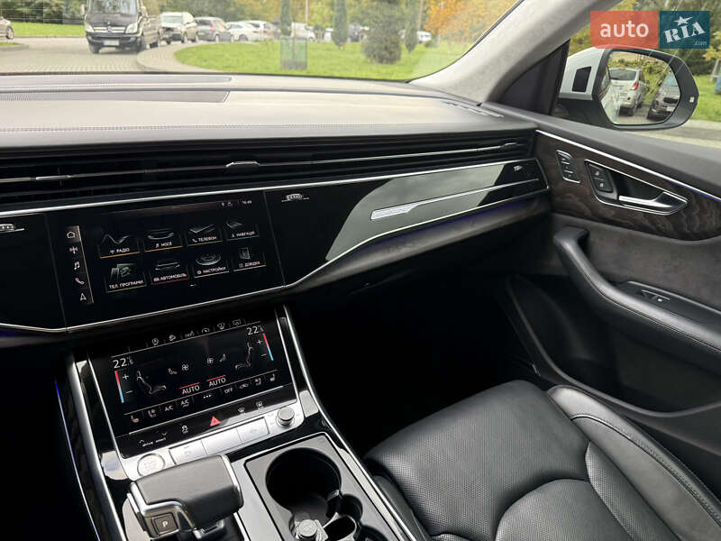 Позашляховик / Кросовер Audi Q8 2020 в Львові фото 48 Позашляховик / Кросовер Audi Q8 2020 в Львові