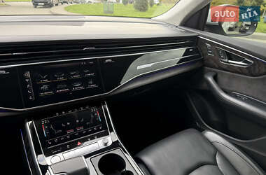 Внедорожник / Кроссовер Audi Q8 2020 в 