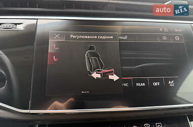 Внедорожник / Кроссовер Audi Q8 2020 в 