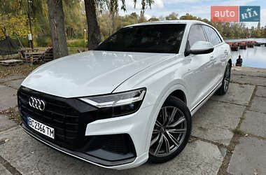 Позашляховик / Кросовер Audi Q8 2019 в 