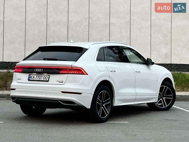 Audi Q8 2023