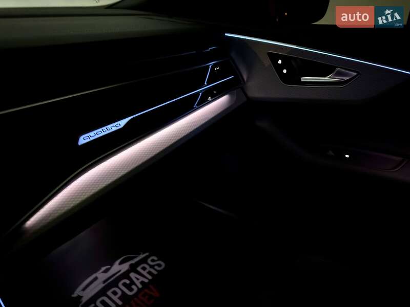 Позашляховик / Кросовер Audi Q8 2025 в Києві