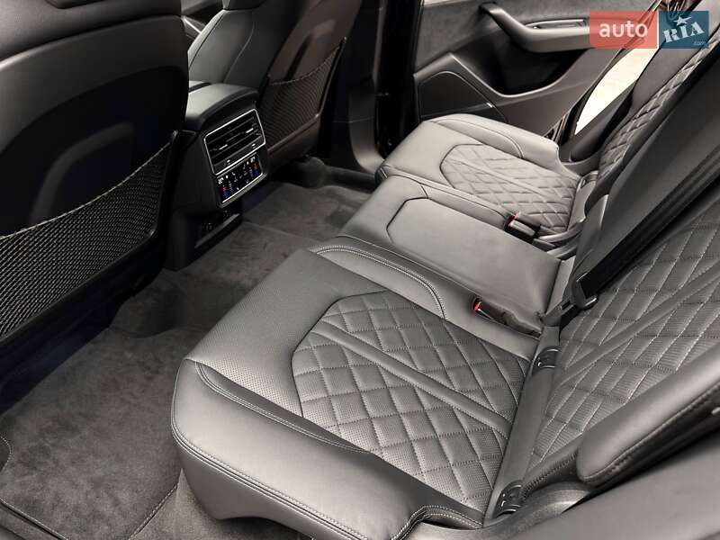Позашляховик / Кросовер Audi Q8 2025 в Києві