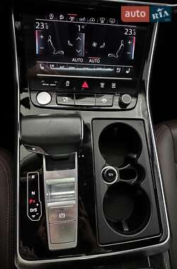 Позашляховик / Кросовер Audi Q8 2018 в  фото 23 Позашляховик / Кросовер Audi Q8 2018 в