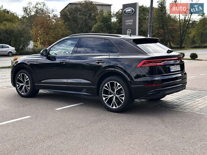 Позашляховик / Кросовер Audi Q8 2020 в Одесі