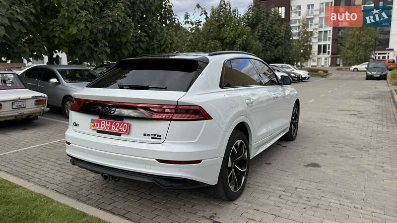 Внедорожник / Кроссовер Audi Q8 2019 в Киеве
