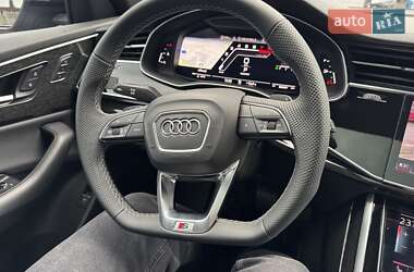 Позашляховик / Кросовер Audi Q8 2019 в 