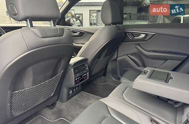 Позашляховик / Кросовер Audi Q8 2019 в 