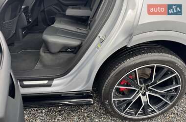 Позашляховик / Кросовер Audi Q8 2019 в 