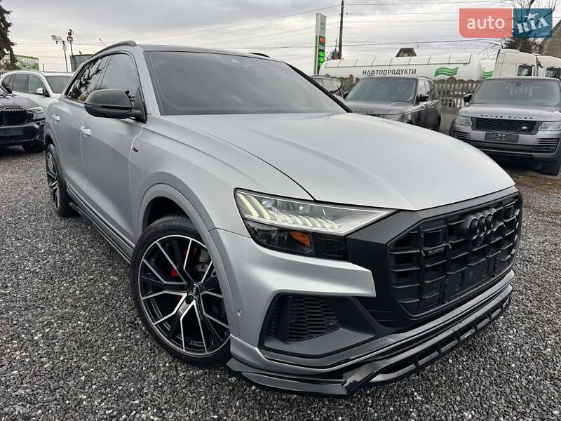 Внедорожник / Кроссовер Audi Q8 2019 в Тернополе