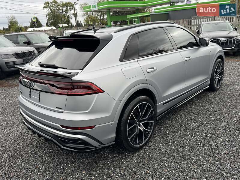 Внедорожник / Кроссовер Audi Q8 2019 в Тернополе