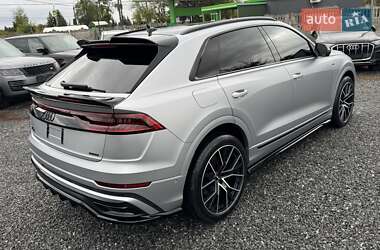 Позашляховик / Кросовер Audi Q8 2019 в 