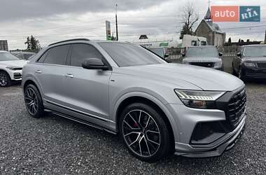 Позашляховик / Кросовер Audi Q8 2019 в 