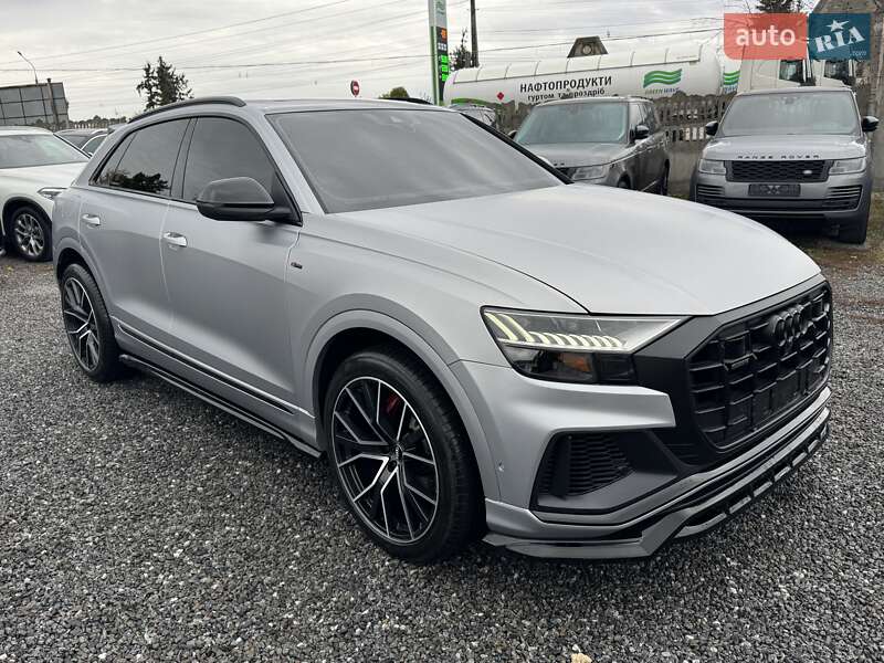 Внедорожник / Кроссовер Audi Q8 2019 в Тернополе