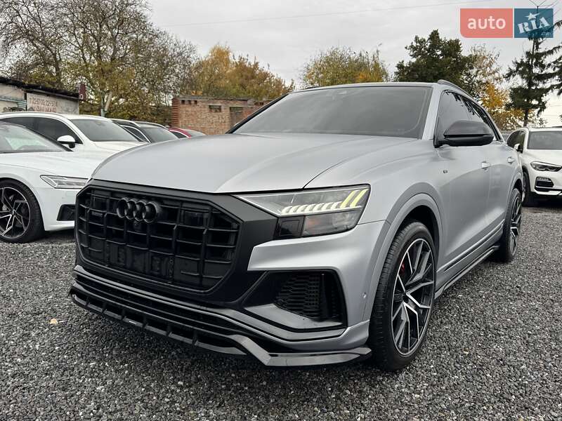 Внедорожник / Кроссовер Audi Q8 2019 в Тернополе