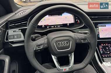 Позашляховик / Кросовер Audi Q8 2019 в 