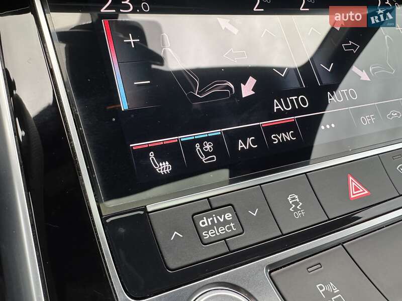 Внедорожник / Кроссовер Audi Q8 2019 в Тернополе