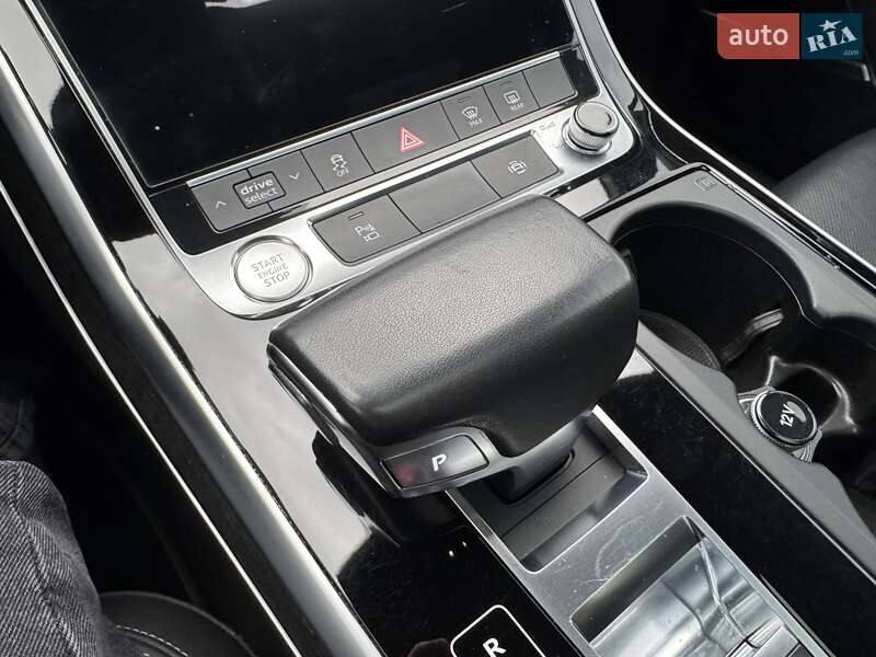 Внедорожник / Кроссовер Audi Q8 2019 в Тернополе