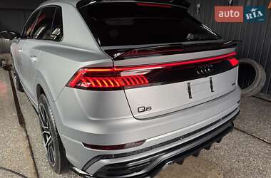 Позашляховик / Кросовер Audi Q8 2019 в 