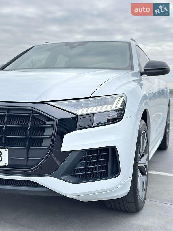 Позашляховик / Кросовер Audi Q8 2020 в Києві фото 12 Позашляховик / Кросовер Audi Q8 2020 в Києві