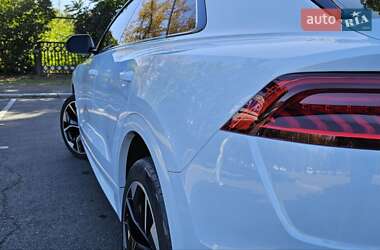 Позашляховик / Кросовер Audi Q8 2018 в  фото 13 Позашляховик / Кросовер Audi Q8 2018 в