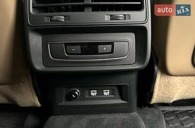Позашляховик / Кросовер Audi Q8 2018 в  фото 27 Позашляховик / Кросовер Audi Q8 2018 в