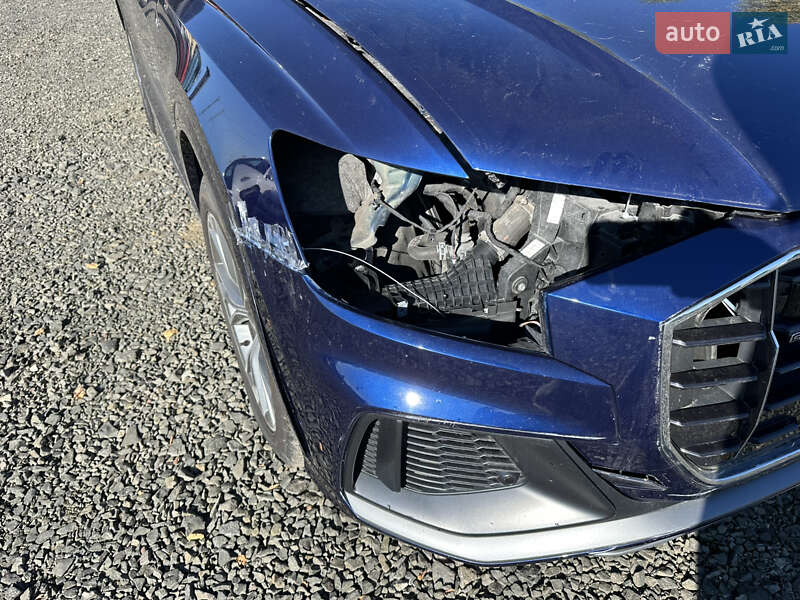 Внедорожник / Кроссовер Audi Q8 2020 в Луцке