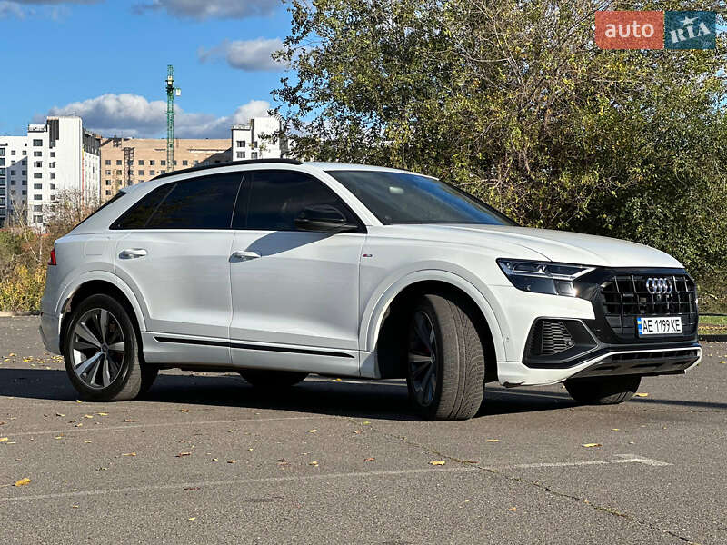 Внедорожник / Кроссовер Audi Q8 2018 в Кривом Роге
