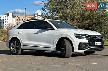 Внедорожник / Кроссовер Audi Q8 2018 в 