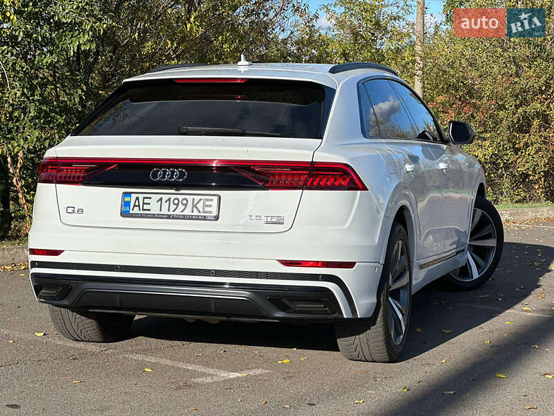 Внедорожник / Кроссовер Audi Q8 2018 в Кривом Роге