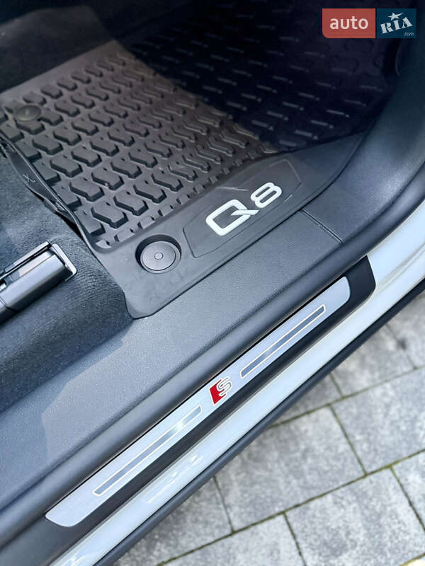 Позашляховик / Кросовер Audi Q8 2024 в Львові фото 63 Позашляховик / Кросовер Audi Q8 2024 в Львові