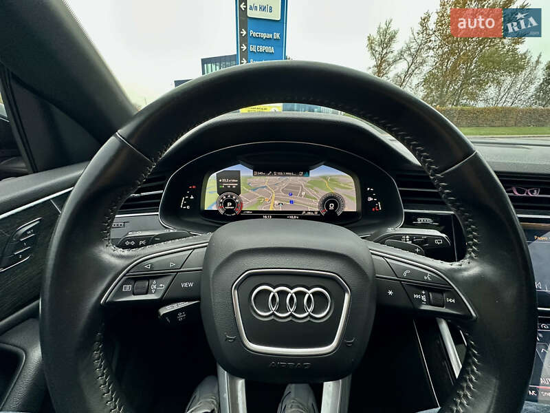 Позашляховик / Кросовер Audi Q8 2018 в Києві