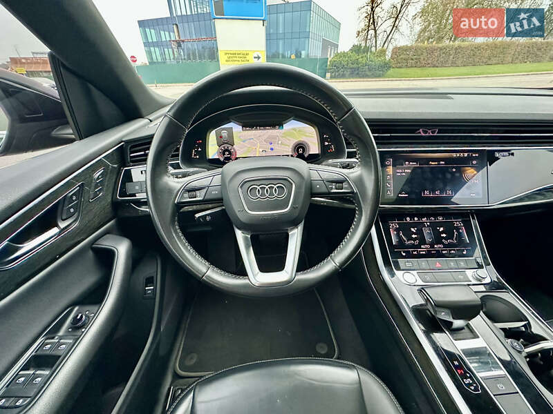 Позашляховик / Кросовер Audi Q8 2018 в Києві