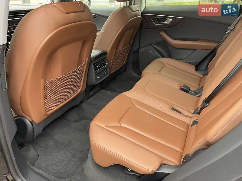 Позашляховик / Кросовер Audi Q8 2020 в Києві фото 37 Позашляховик / Кросовер Audi Q8 2020 в Києві